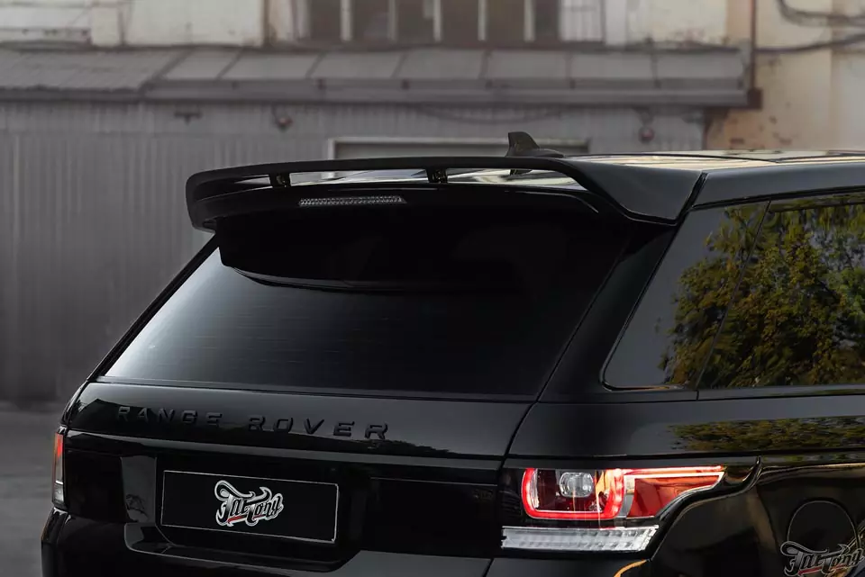 Range Rover Sport. Подгонка, макетирование новых элементов, окрас и установка обвеса Renegade.